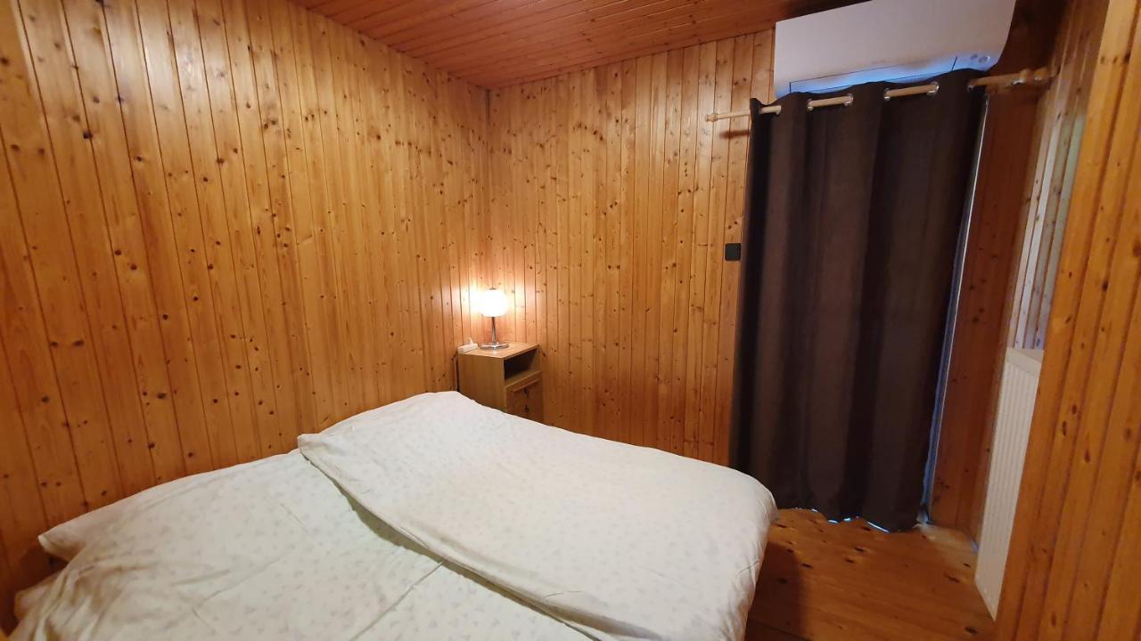 Wellapartman Zamárdi Eksteriør bilde